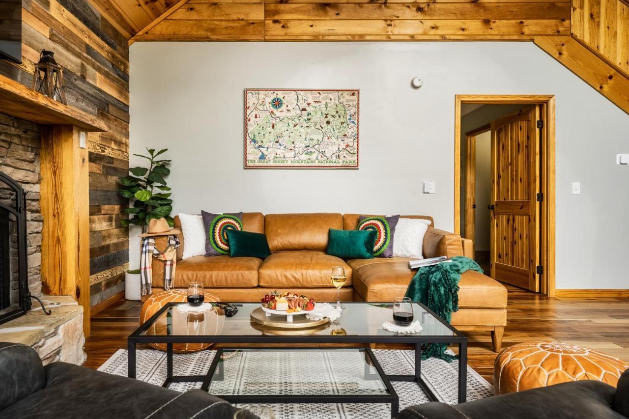 Mountainside - New Luxury Cabin-Fire Table-Hot Tub-3 Pools-Ps5-Bears Gatlinburg Ngoại thất bức ảnh