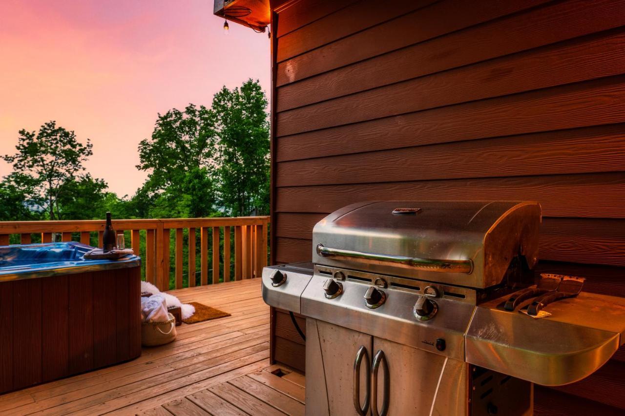 Mountainside - New Luxury Cabin-Fire Table-Hot Tub-3 Pools-Ps5-Bears Gatlinburg Ngoại thất bức ảnh